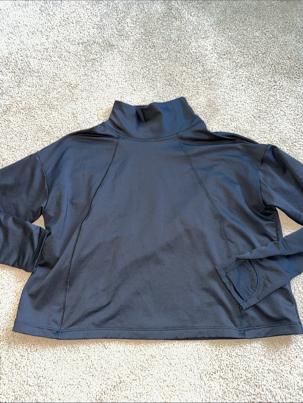 Athleta mock neck fleece long sleeve top